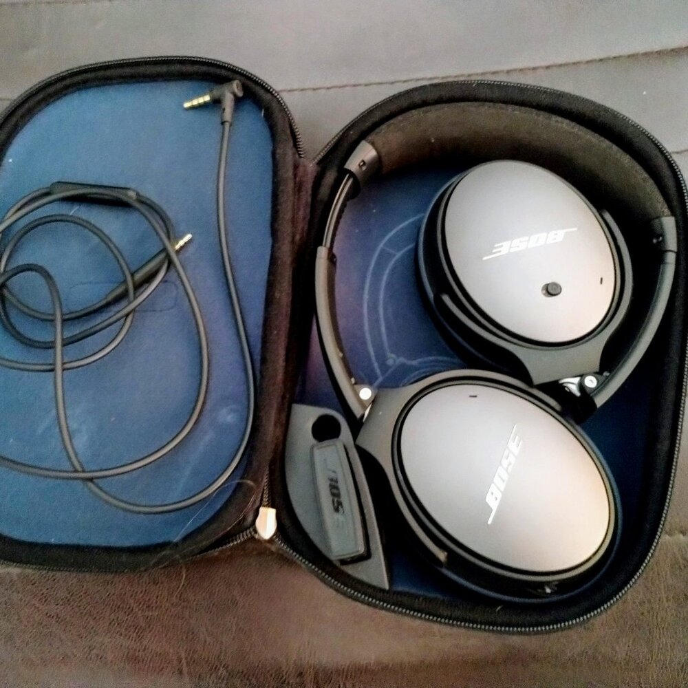 Bose Noise Cancelling Headphones